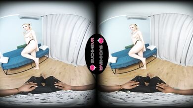 Blonde bombshell Di Knows How To Tease A Black D While Giving A Blowjob in VR