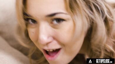 UP CLOSE - Naughty Nicki Hunter Wants HAIR PULLING RAW FUCK From Parker Savage Until She SQUIRTS