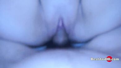 Asian sweetie offers creampie - Shaved vag ge-tickling Japanese porn.