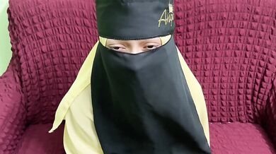 Sir I need a job urgent , I am doing anything please give me a job